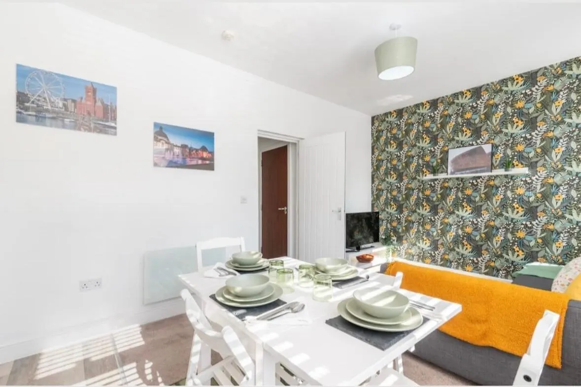 Cosy City Apartment Cardiff 0*,