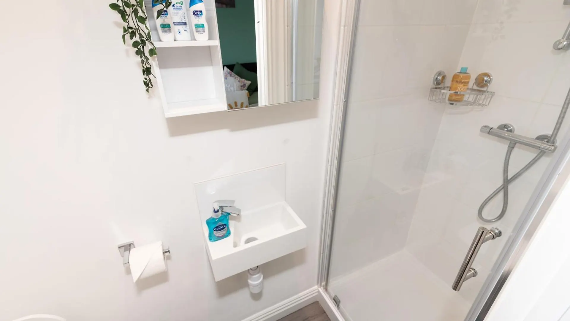 Cosy City 1 Bed Apartment Κάρντιφ